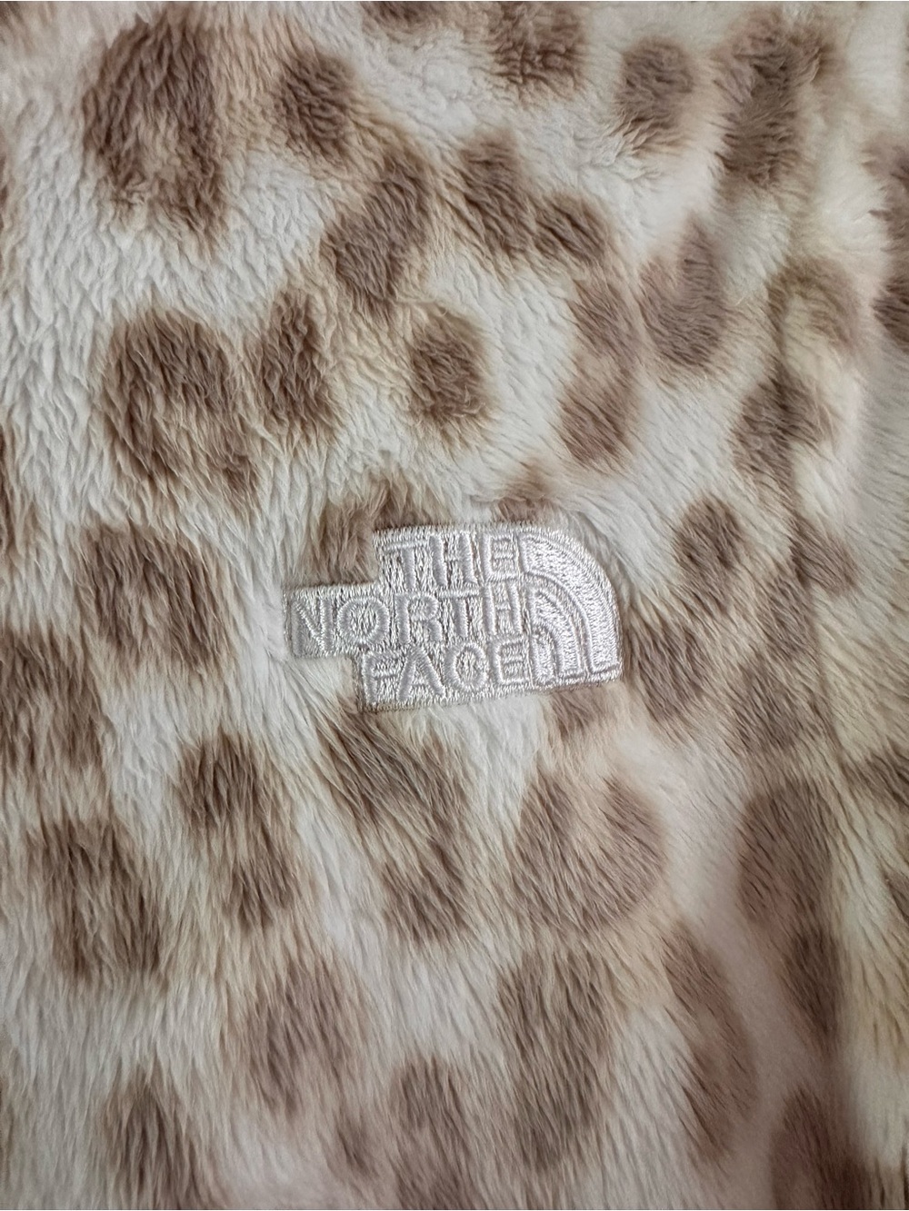 The North Face Women’s Beige Leopard-Print Teddy Fleece Jacket - Picture 4 of 5